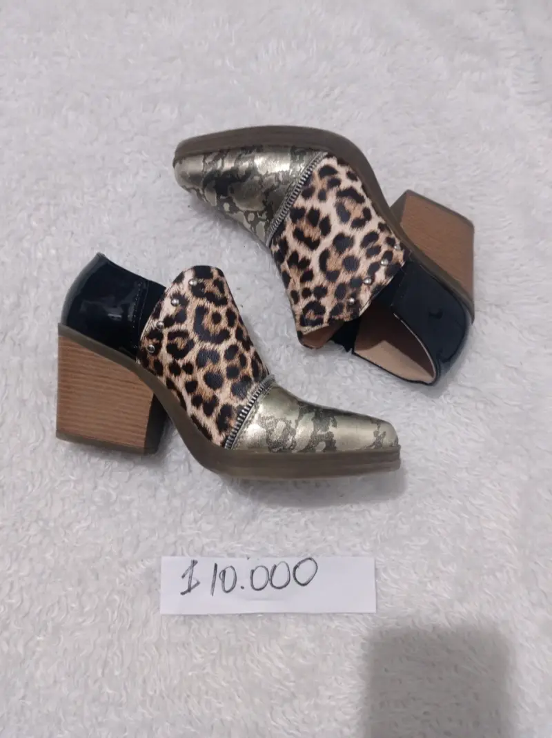 Botines negros con plataforma - 3