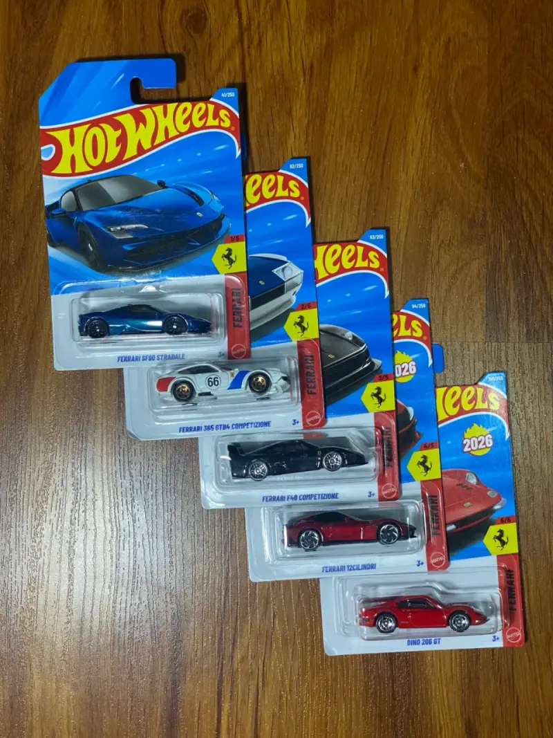 Hot Wheels Ferrari 5/5 - 1