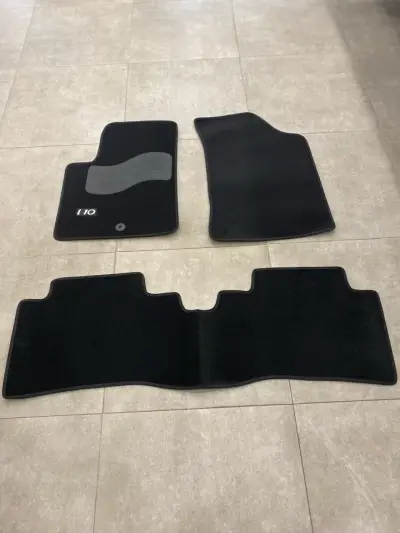 Pisos de alfombra Hyundai grand i10 originales - miniatura 1