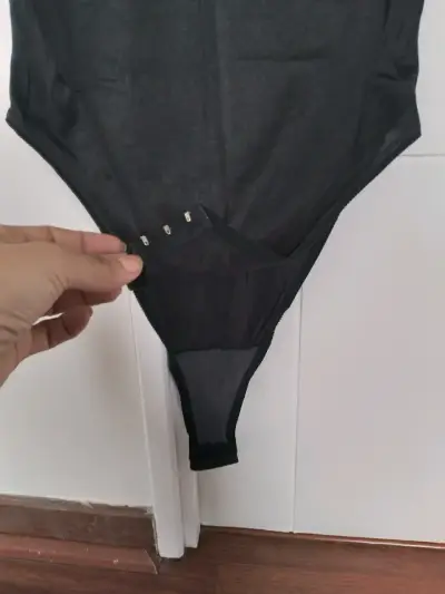 Body negro de encaje - miniatura 4