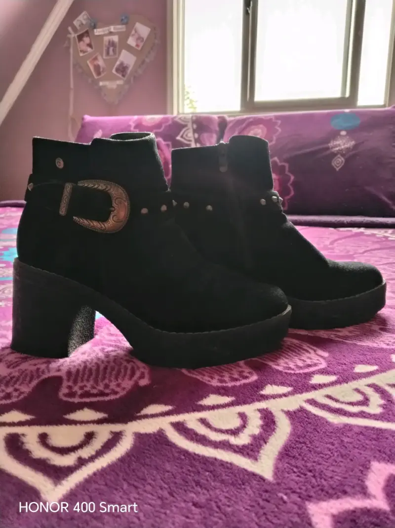 Botines negros con hebilla - 3