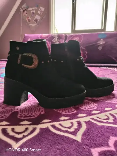 Botines negros con hebilla - miniatura 3