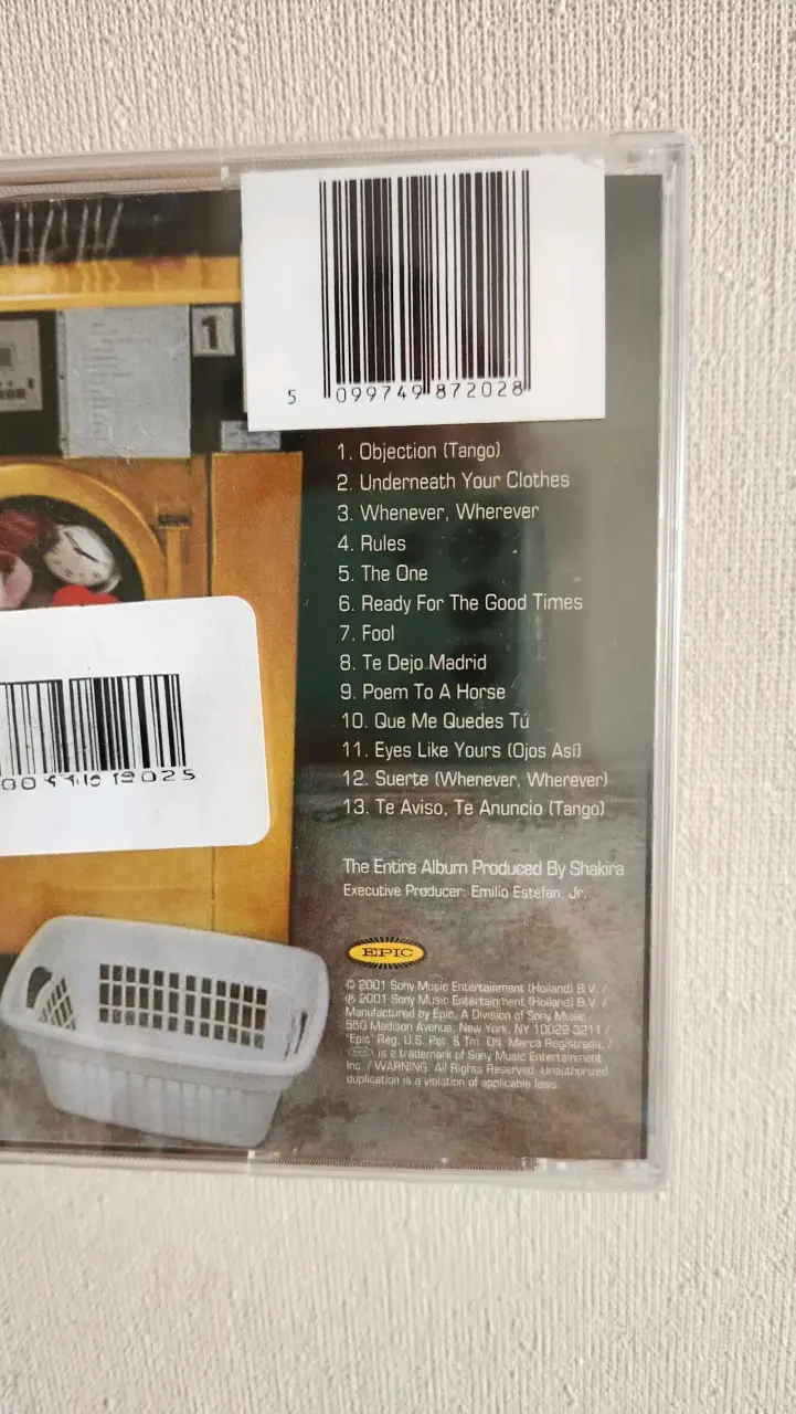 CD Shakira Laundry Service - 3