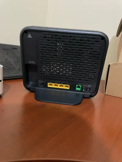 Router WiFi Movistar con base - miniatura 3