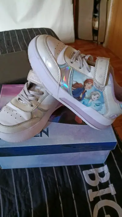Zapatillas deportivas negras y rosadas - miniatura 5