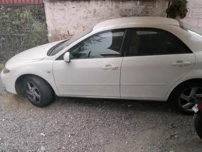 Mazda 6 sedan impecable automático año 2005 - miniatura 1