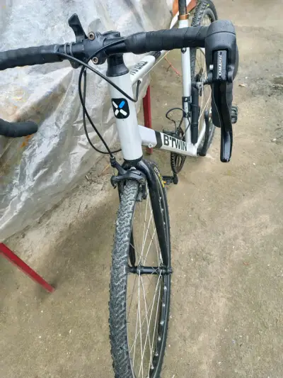Bicicleta de gravel B'TWIN - miniatura 2