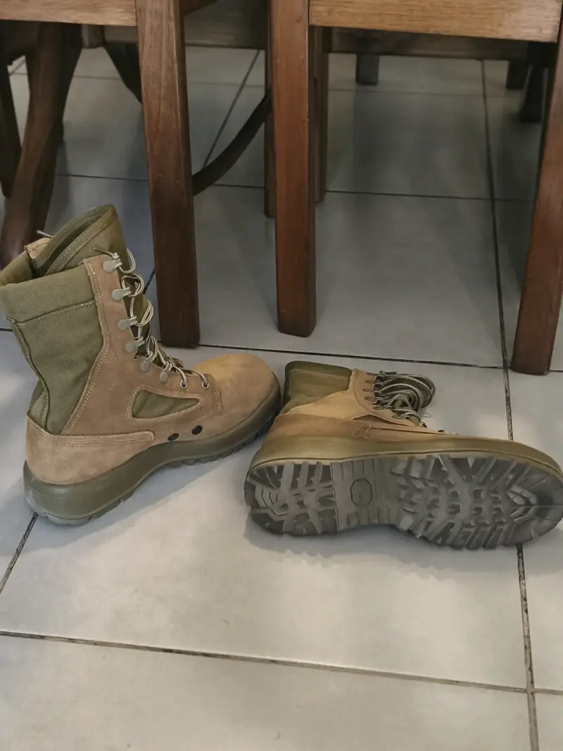 Botas militares color café - 3