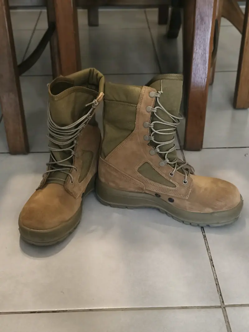 Botas militares color café - 4