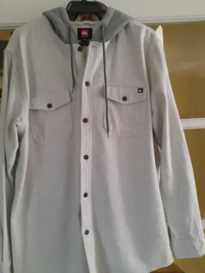Camisa gris con capucha Quiksilver - miniatura 1