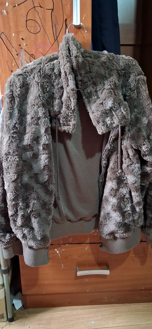 Chaqueta de felpa gris