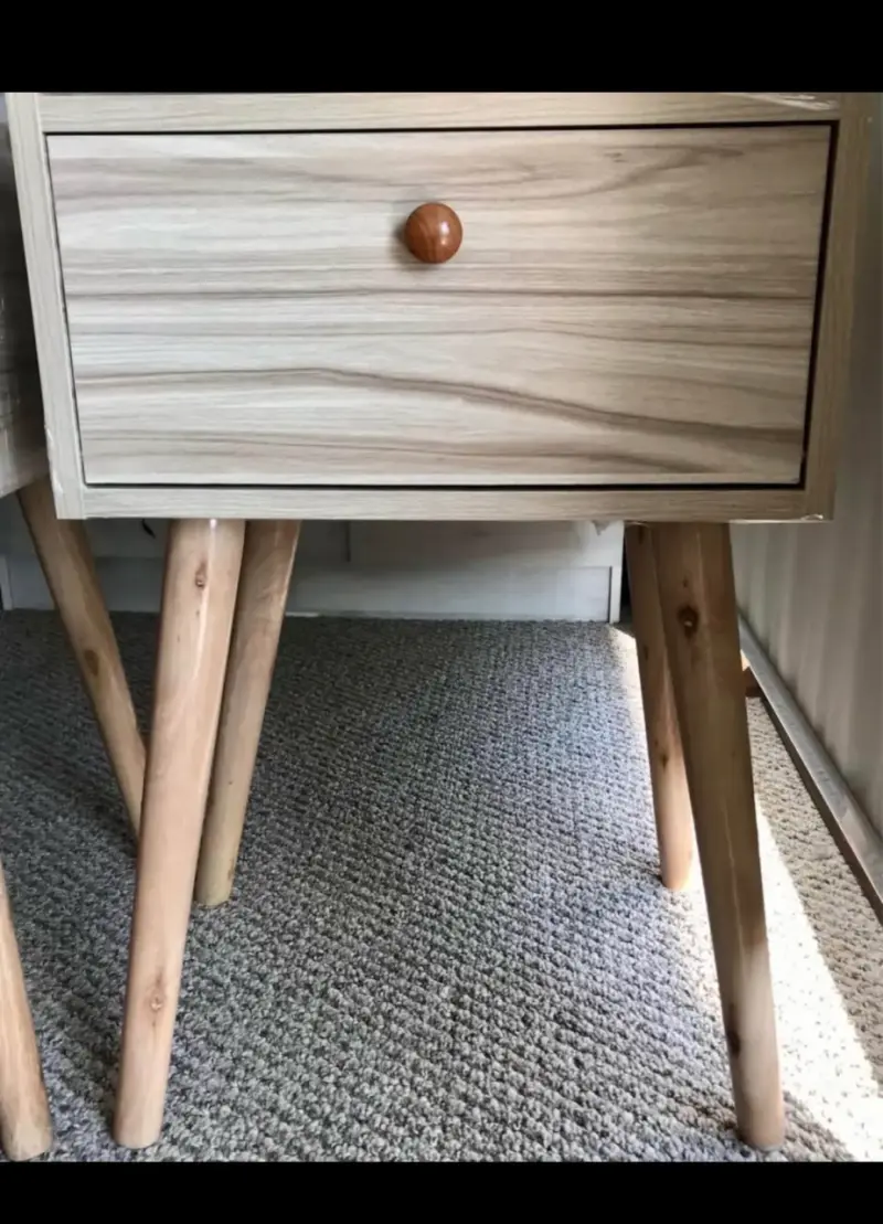 Veladores de madera clara - 2