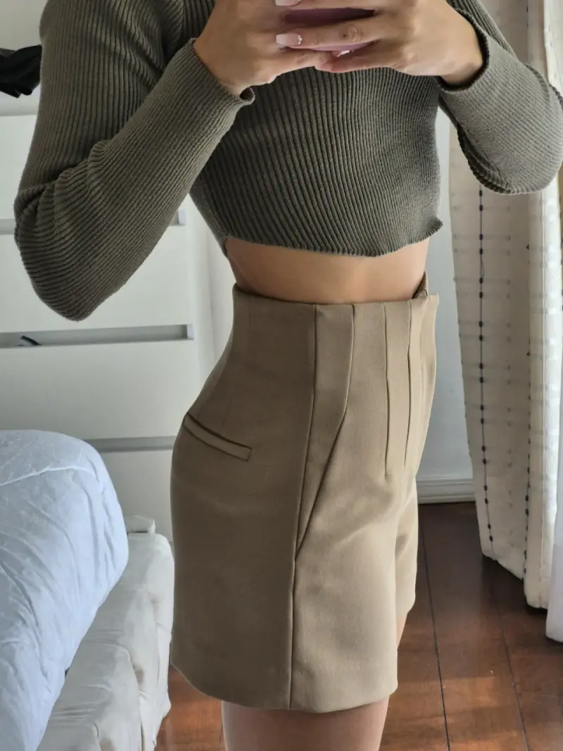 Shorts Zara beige elegantes - 2