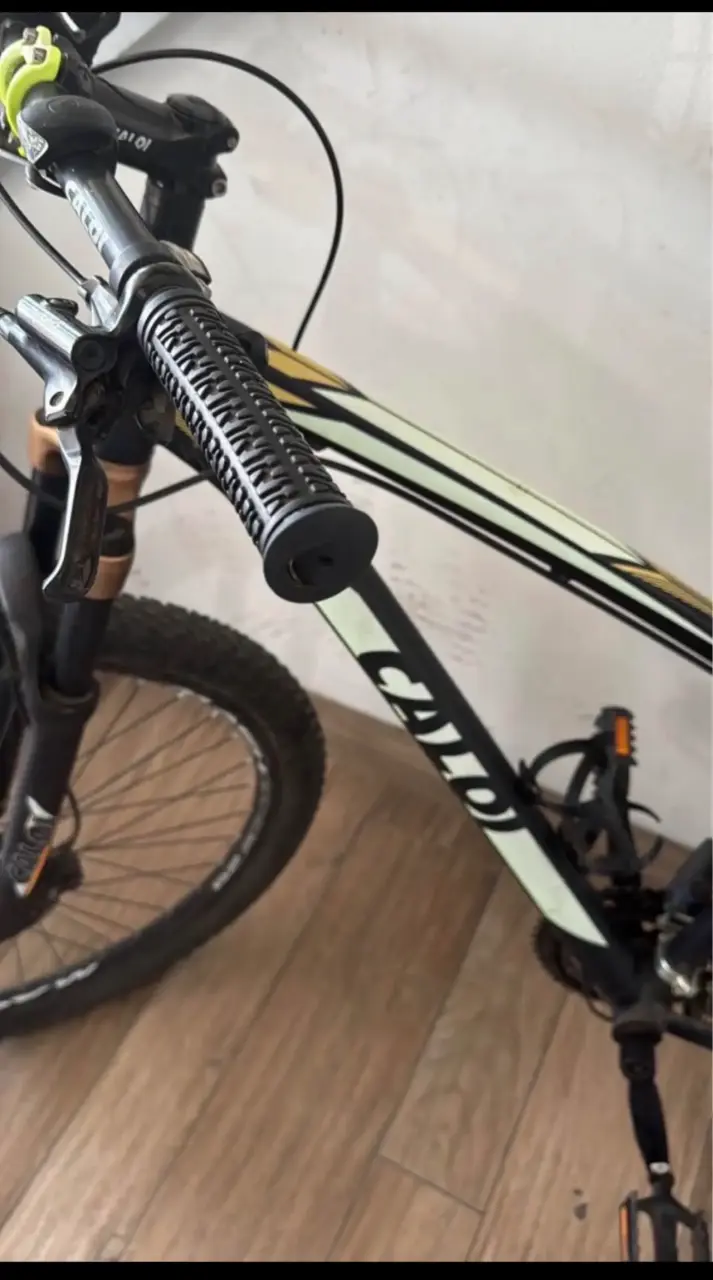 Bicicleta Caloi Monster 29" Amarilla - 3