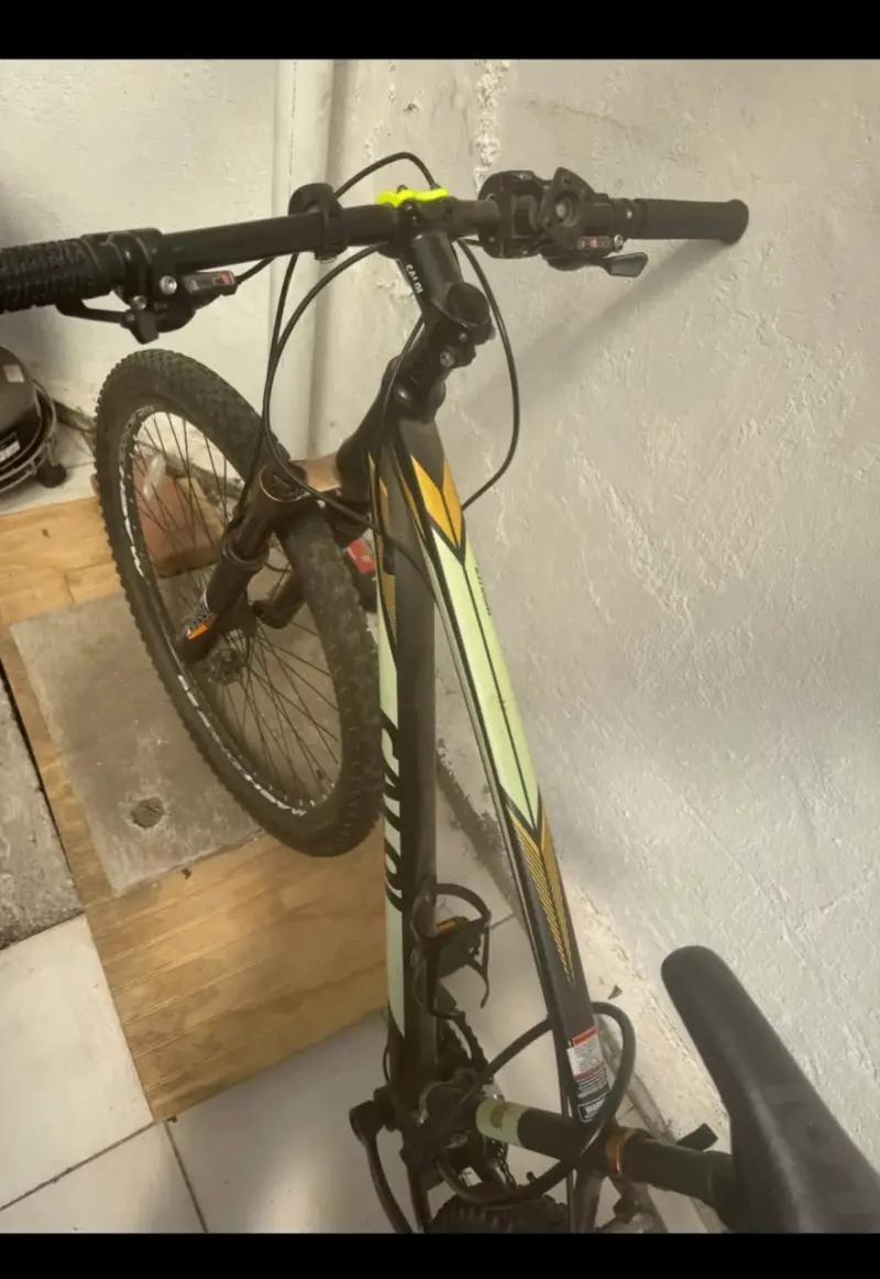 Bicicleta Caloi Monster 29" Amarilla - 6