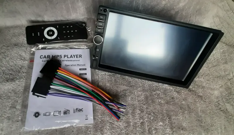 RADIO NUEVA para AUTO con CARPLAY. Con caja - 2