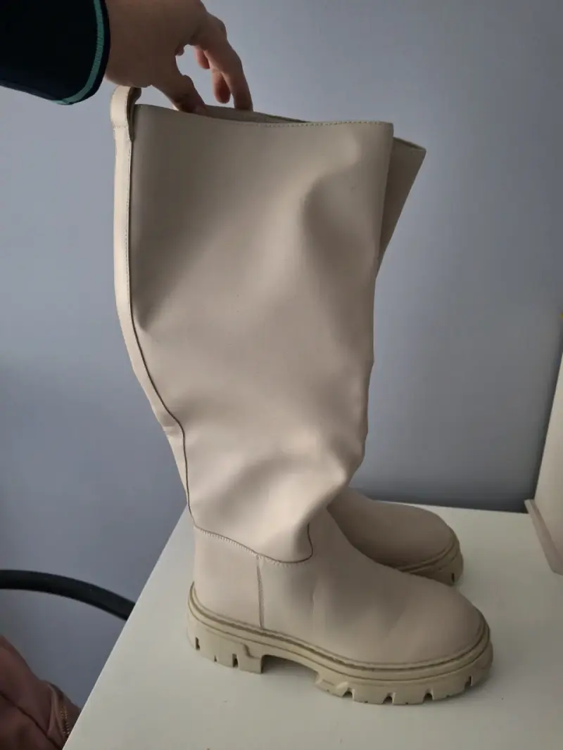 Botas altas beige - 1