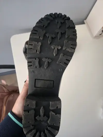 Zapatos negros de cuero - miniatura 2