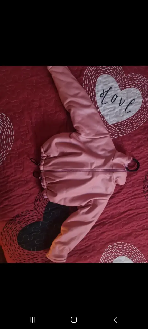 Chaqueta rosada con chiporro