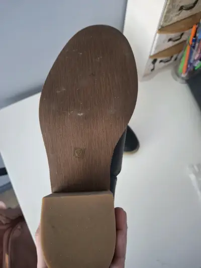 Botines negros con hebilla - miniatura 3
