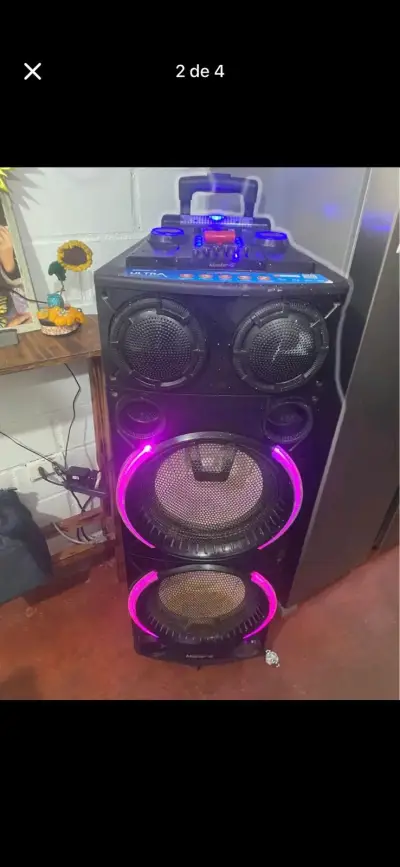 Parlante portátil con luces LED - miniatura 4