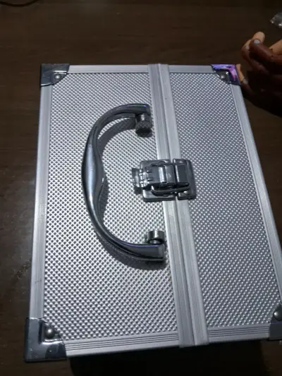 Maletín de aluminio Etienne - miniatura 2