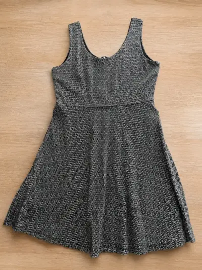 Vestido gris estampado - miniatura 1