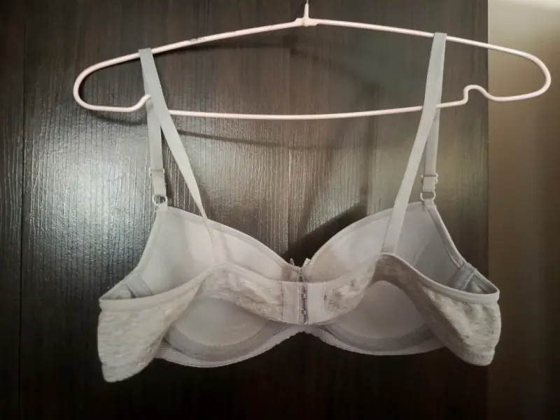 Sosten gris con arco confortable - 3