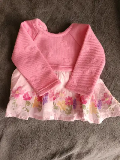 Vestido de niña rosado con flores - miniatura 1
