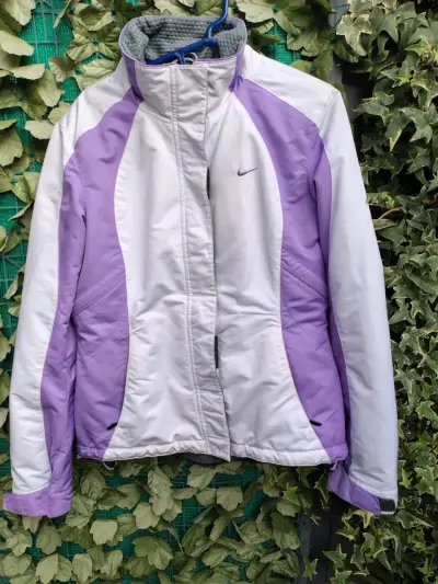 Chaqueta deportiva Nike morada - miniatura 1