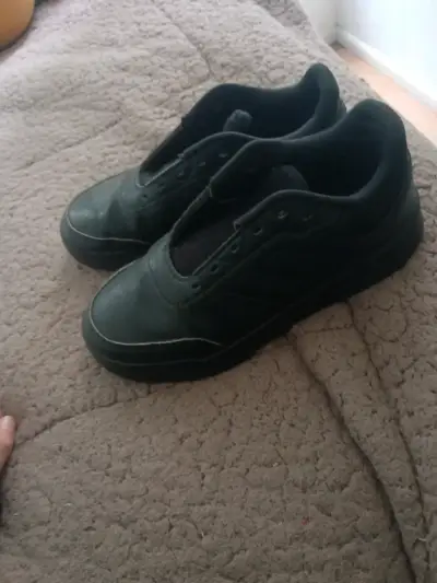 Zapatillas negras  de colegio Adidas 36 y medio - miniatura 1