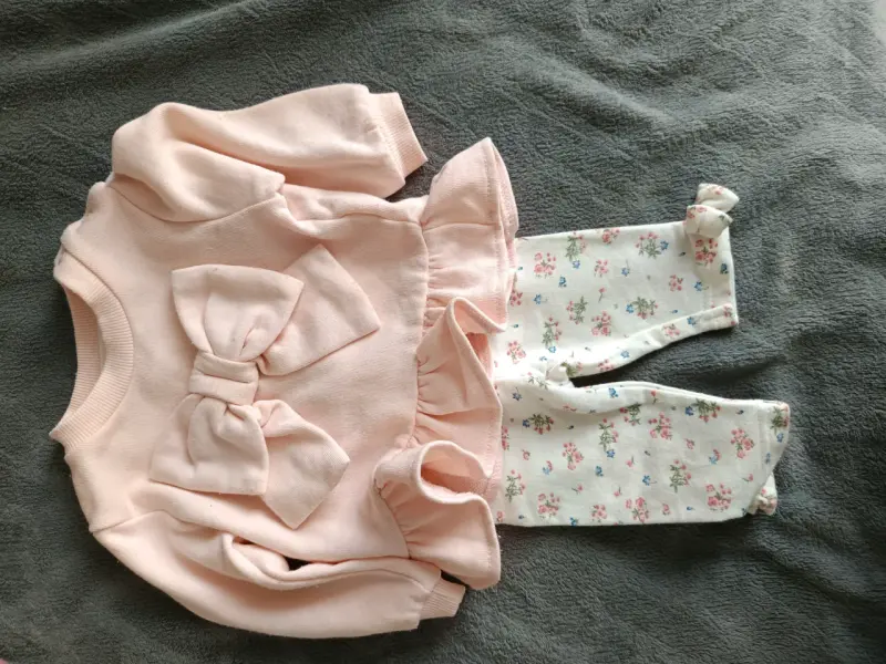 Conjunto infantil rosado con lazo - 1