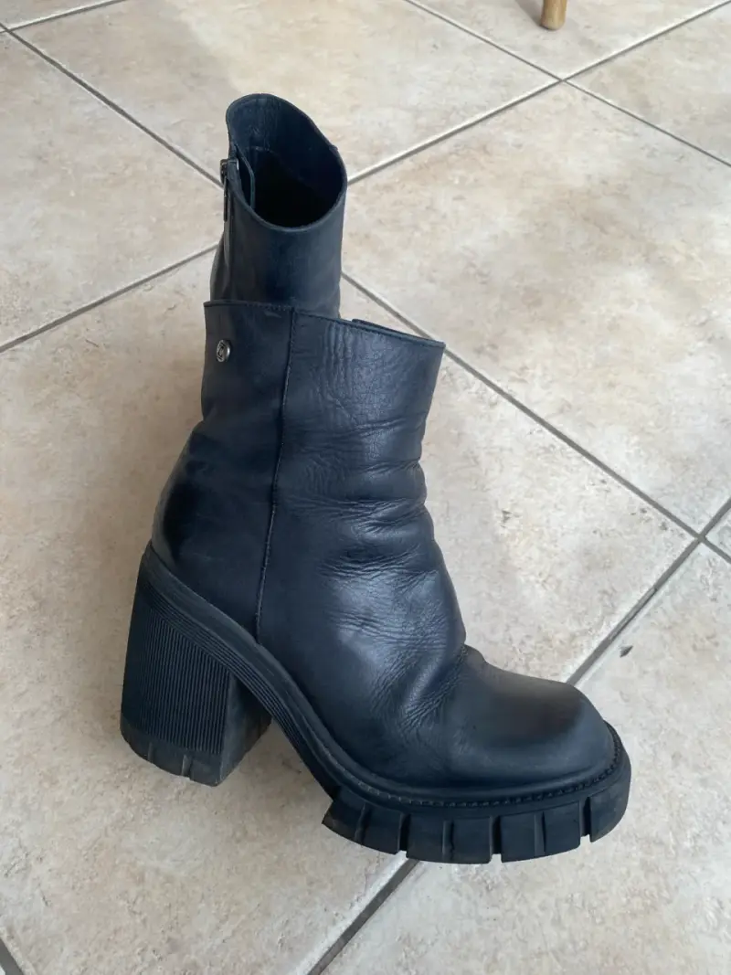 Botines negros de cuero - 2
