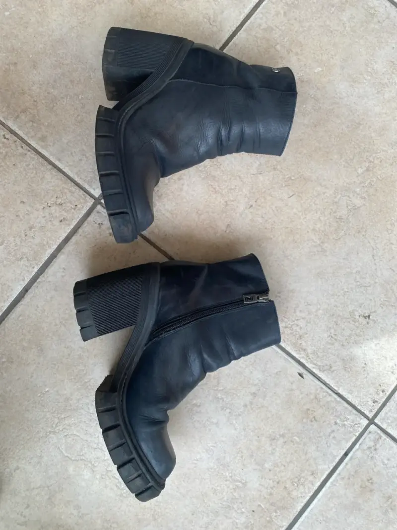 Botines negros de cuero - 3