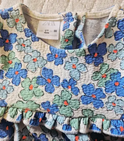 Pack 2 vestidos Zara niña 18-24 meses impecables - miniatura 4