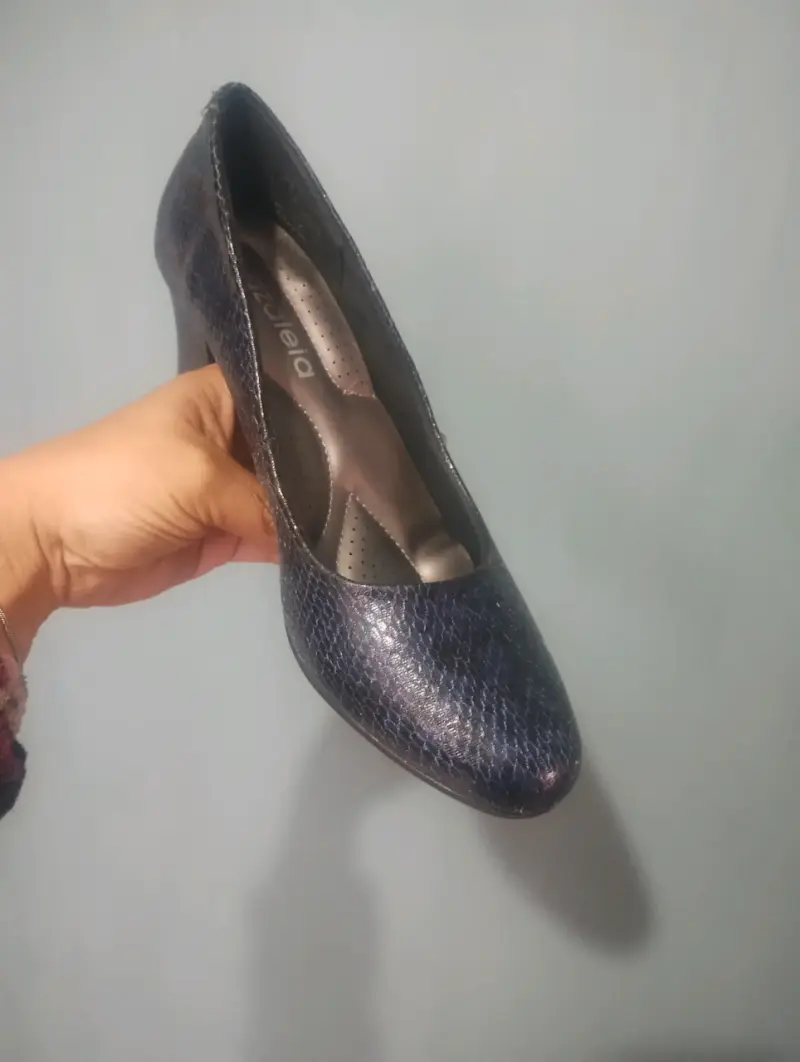 Zapato de tacón azul oscuro - 2