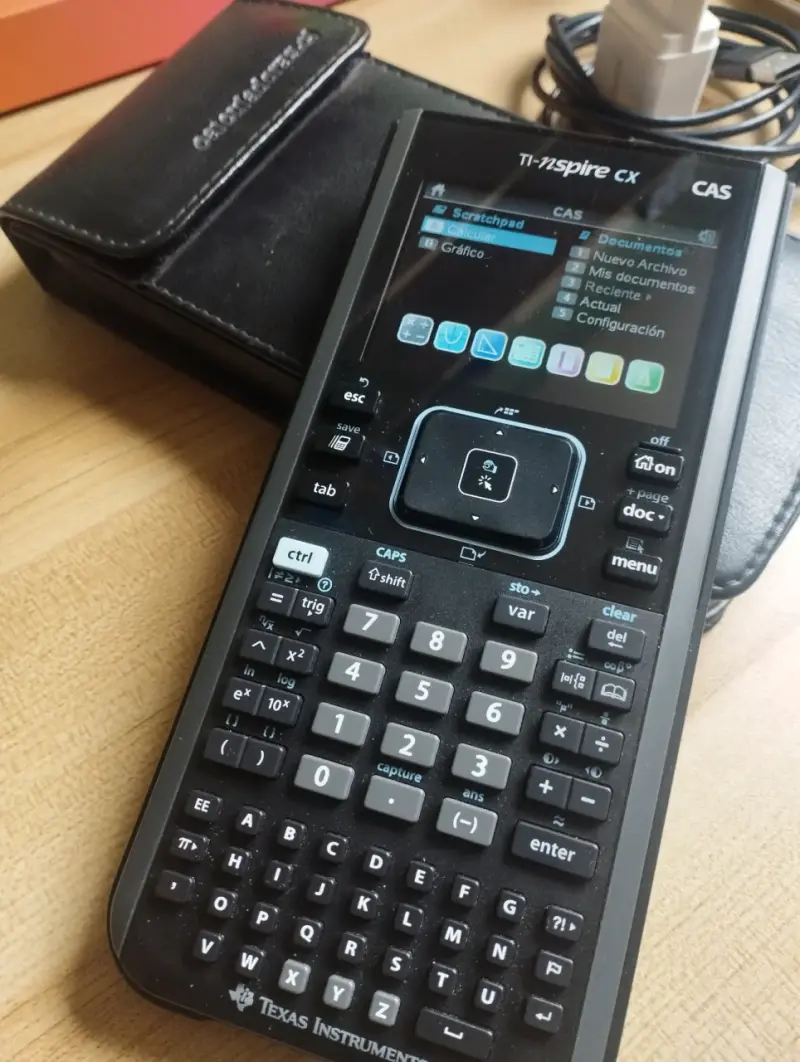 Calculadora TI-Nspire CX CAS - 2