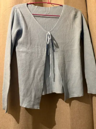 Cardigan celeste de punto - miniatura 1