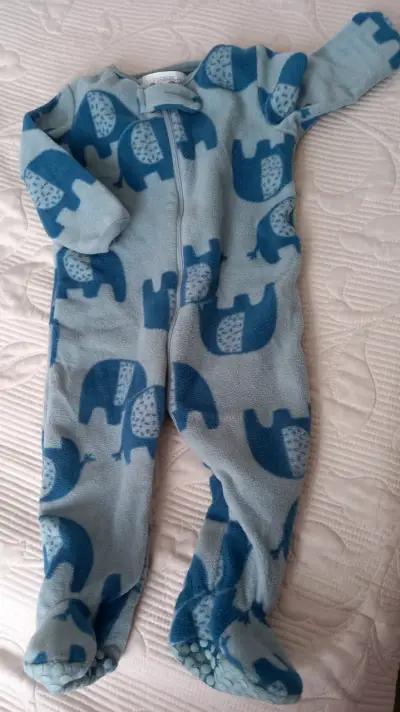 Pijamas de polar para bebé talla 12 meses mas un l - miniatura 3