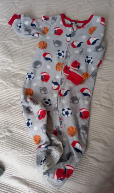 Pijamas de polar para bebé talla 12 meses mas un l - miniatura 4