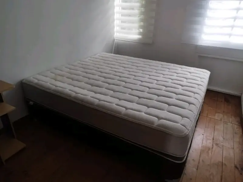 ✨ Cama King usada – ¡Como nueva! Descanso premium - 1