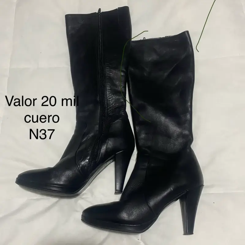 Botas de cuero negras tacón alto - 1