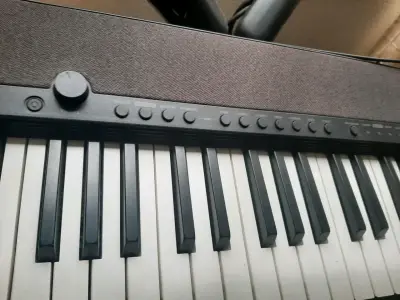 🎹 CASIO CT-S1 BLACK + Adaptador Original - miniatura 3