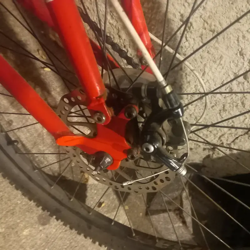 Bicicleta MTB roja - 5
