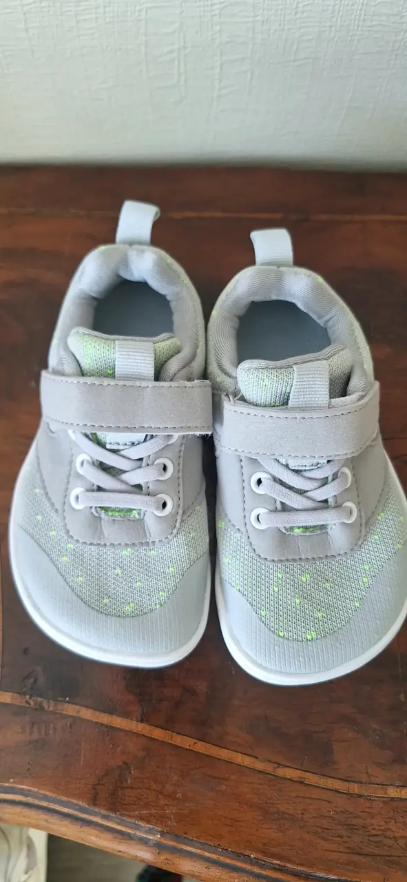 Zapatillas ergonómicas grises para niño T27