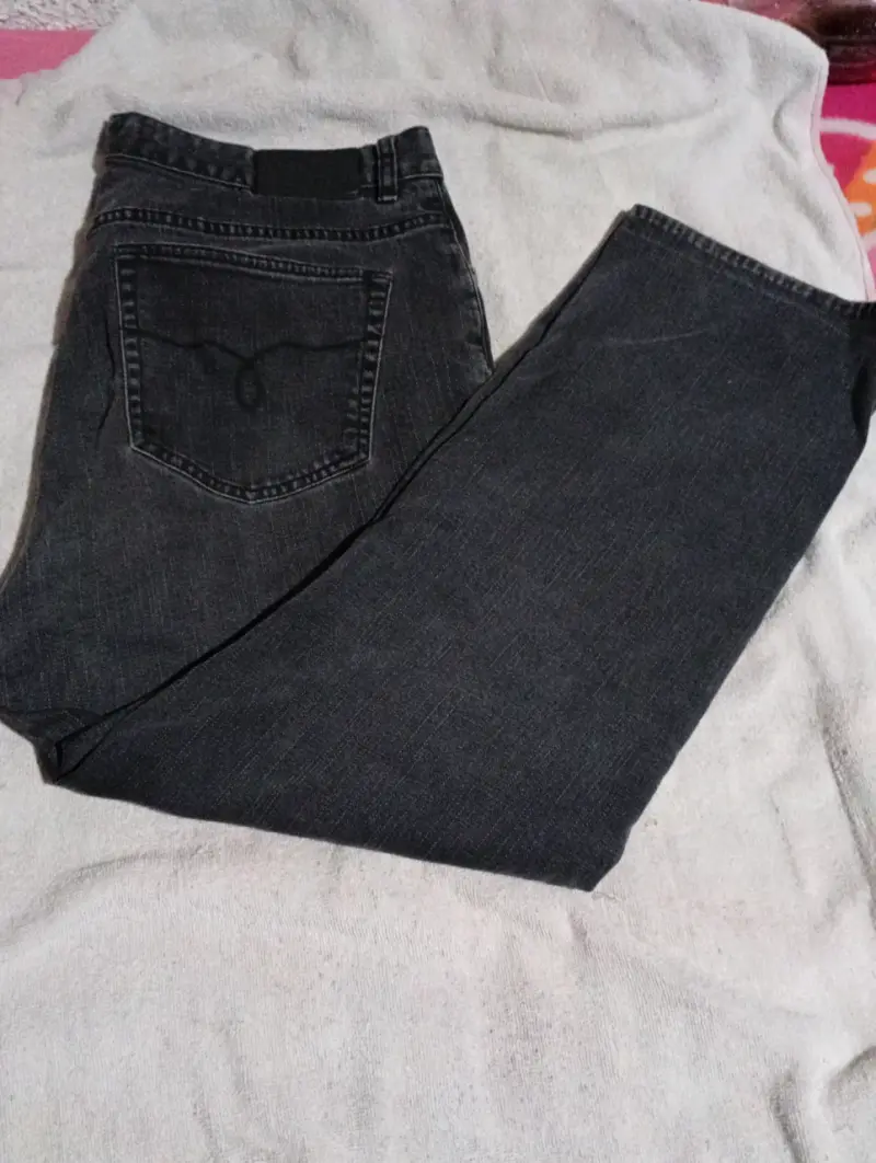 Jeans oscuros clásicos - 2