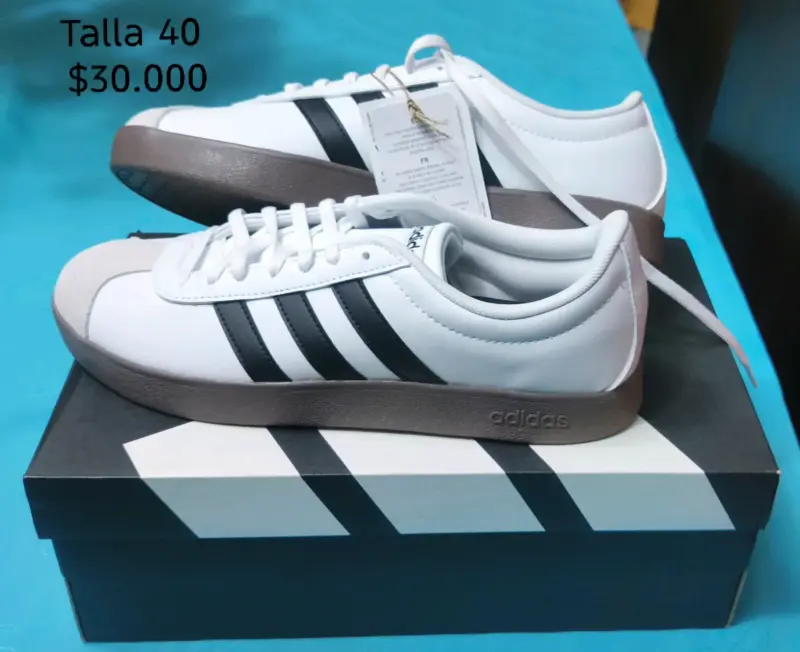 Zapatillas blancas Adidas Talla 40 - 1