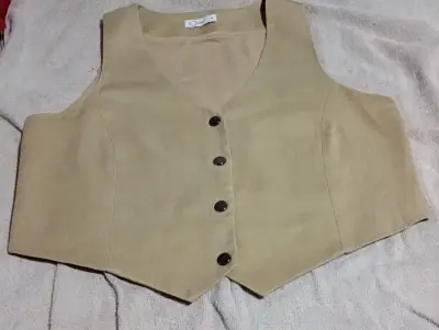 Chaleco beige elegante - miniatura 2
