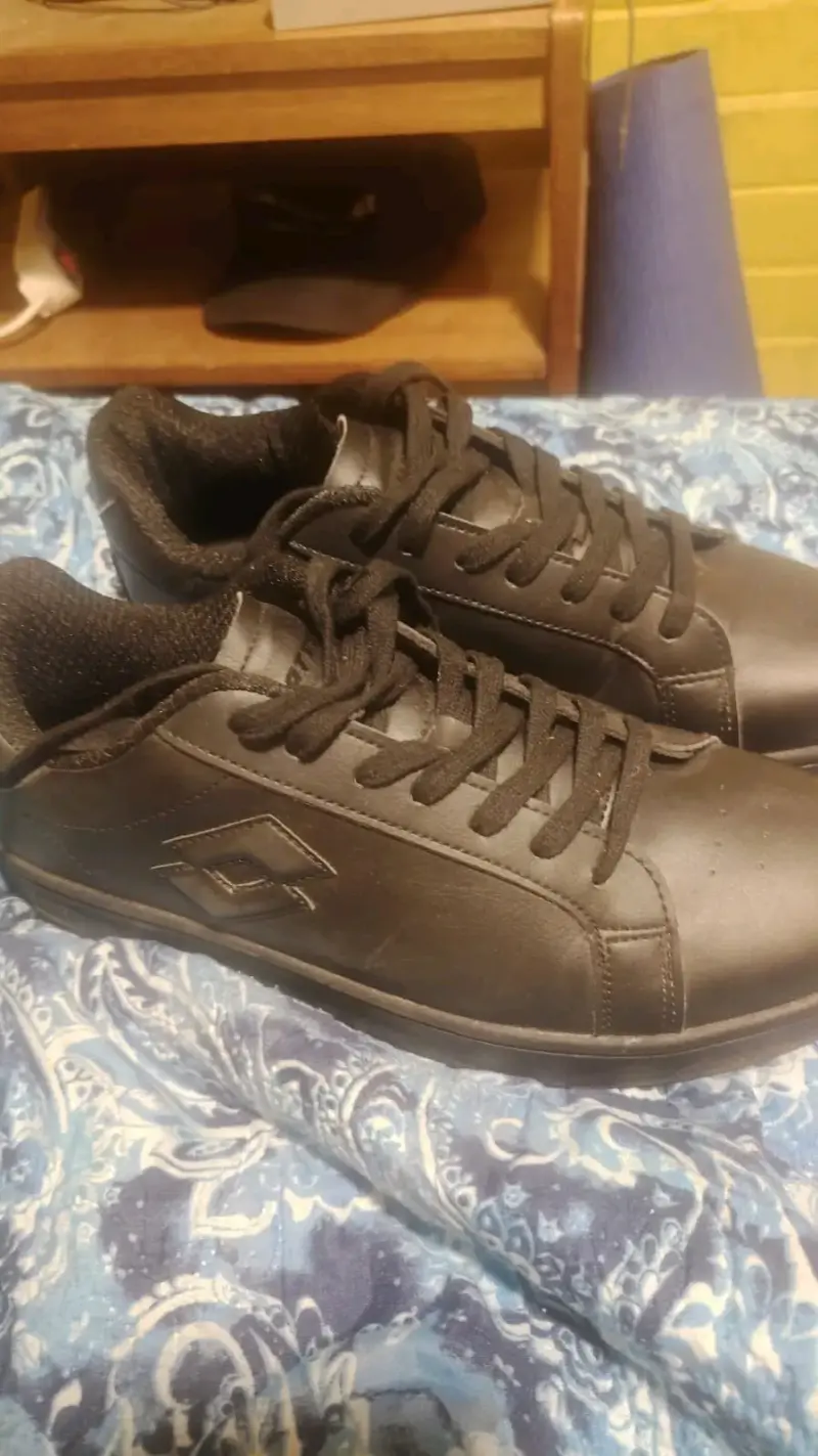 Zapatillas negras deportivas - 3