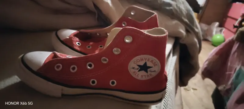 Zapatillas rojas sin cordones, ropa Niña - 2